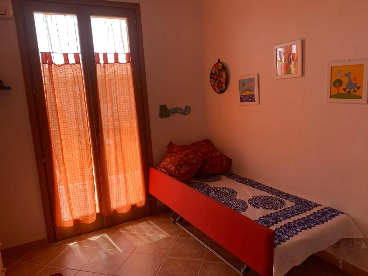 Domus A Chia Patrizia C Vila Casa de Férias